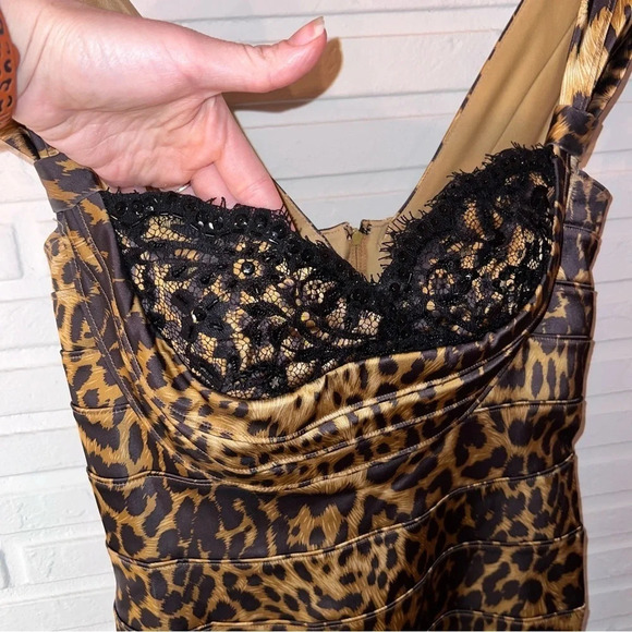 Tadashi Shoji Collection Brown Animal Print Cap Sleeve Mini Dress,Women’s Size 4 - Picture 2 of 12